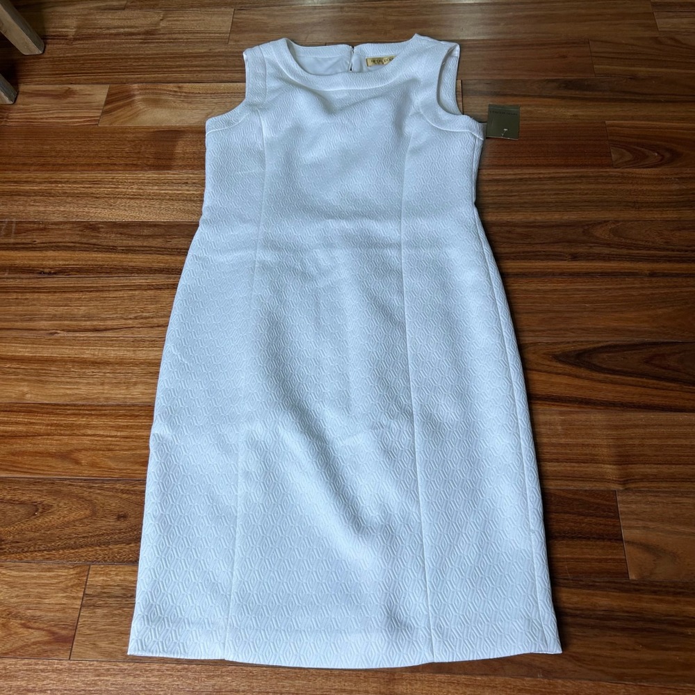Nipon‎ Boutique White Sleeveless Sheath Dress Textured Career Work Cocktail